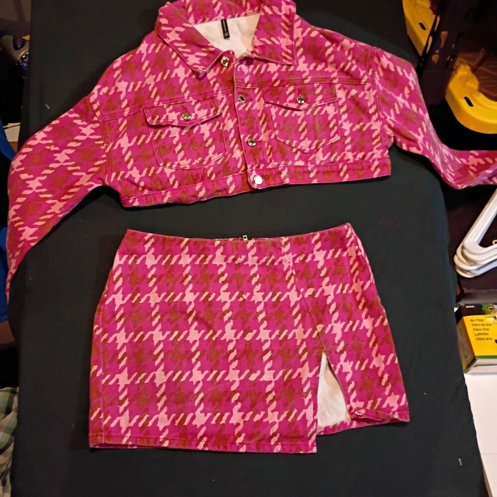 PrettyLittleThing Pink Houndstooth Denim 2-Piece Set Jacket & Skirt Size 12